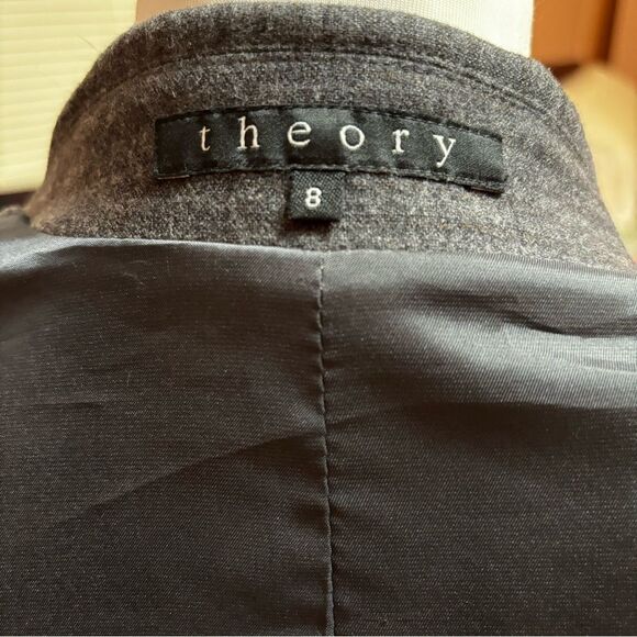 Theory Rowan’s Gray Blazer | EUC | Size 8 - Picture 7 of 8